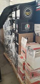 n°3 bancali di caschi moto e scooter