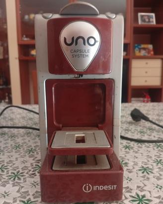 Macchina da caffè a capsule Uno indesit 