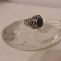 anello chevalier da mignolo in acciaio e pietra