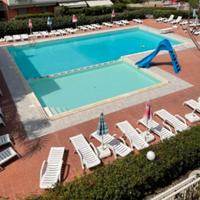 Casa con piscina vicino al mare