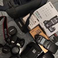 Canon EOS 60D, sigma 20mm +accessori Come Nuova