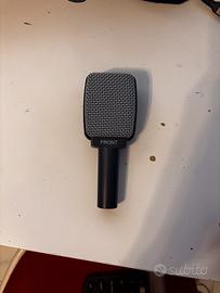 Sennheiser e609