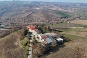 Azienda Agricola a Sangiorgio Chiavi in Mano