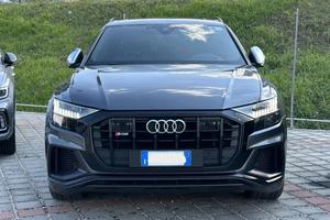 AUDI SQ8 SLINE SUPERACCESSORIATA