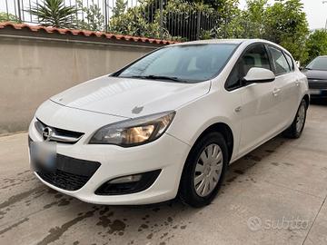 Opel Astra 1.7 CDTI 110CV - 2014