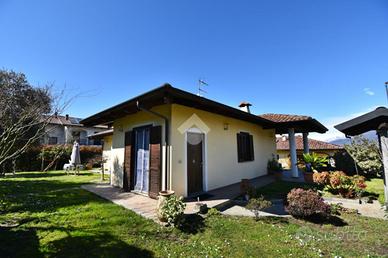 VILLA SINGOLA A ALBIANO D'IVREA