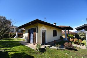 VILLA SINGOLA A ALBIANO D'IVREA