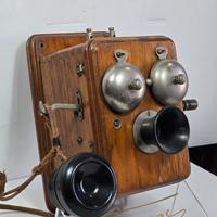 antico telefono a muro inizi XX Sec. 