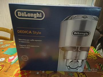 Macchina caffè DeLonghi Dedica Style