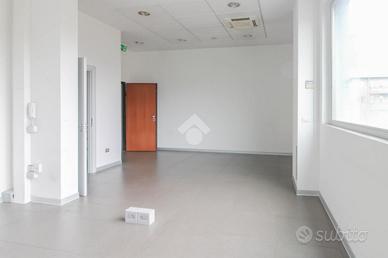 UFFICIO A SAN GIULIANO MILANESE