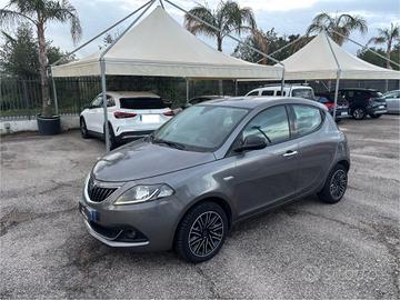 Lancia Ypsilon 1.0 FireFly 5 porte S&S Hybrid Ecoc
