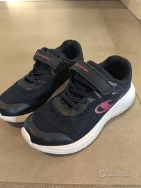 scarpe  Champion taglia 35 ,praticamente nuove