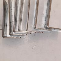 7 Staffa Angolare, Supporto Angolare