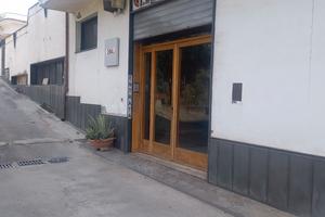 Locale 150 mq c3 uso deposito,magazzino e Laborato