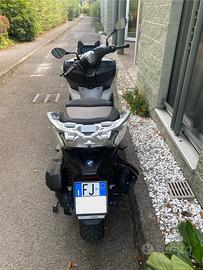 BMW c400gt