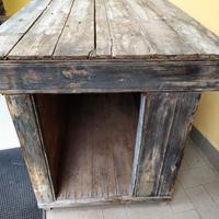 cuccia in legno