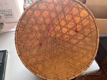 Cappello orientale in bambù