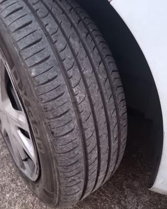 Cerchi Ford fiesta 7 con gomme come vuove