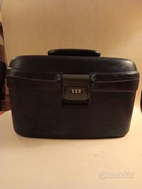 Beauty case rigido Roncato Light in polipropilene