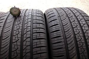 GOMME PIRELLI 255 40 21 295 35 21 DOT2224 COD:2116