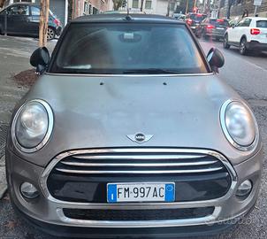 MINI Mini 1.5 Cooper D Cabrio