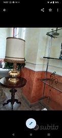 lampada con tavolino 