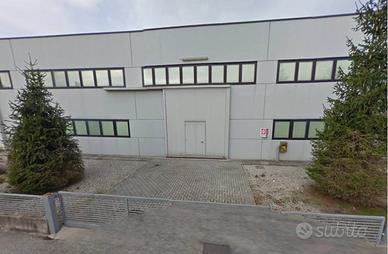 Immobile di 475 m² a Zero Branco