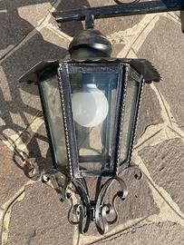 Lampada in ferro battuto