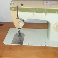 Macchina da cucire SINGER