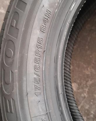 Pneumatici estivi Bridgestone 175/65 R15