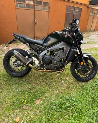 Scarico mt09 omologato