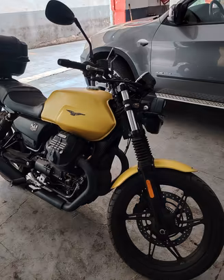moto Guzzi V7 stone IV