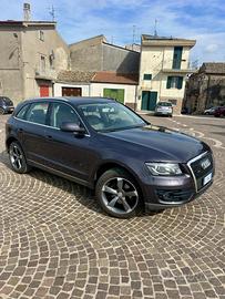 AUDI Q5  2.0 TDI Quattro