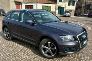 AUDI Q5  2.0 TDI Quattro