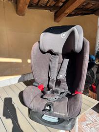Seggiolino auto Titan Bebe confort con isofix