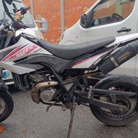 YAMAHA WR125X