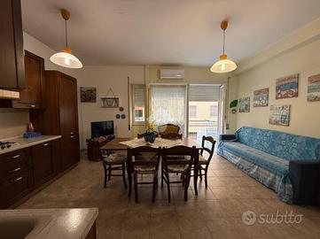 3 LOCALI A TERRACINA