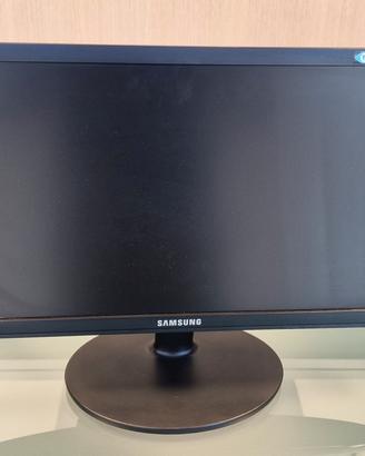 6 monitor Samsung 19" a 50€