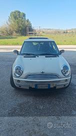 Splendida mini diesel d'annata disponibile da subi