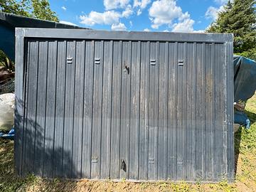 Serranda Garage