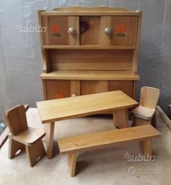 Wooden doll house furniture set (anni `80)