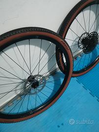 Ruote Fulcrum gr lite gravel  + cassetta+ gomme