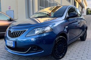 Lancia Ypsilon 1.0 FireFly 5 porte S&S Hybrid Gold