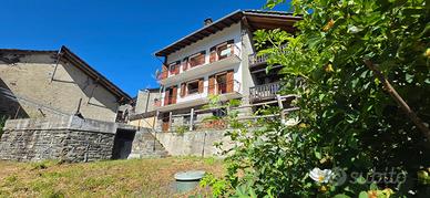 CASA SEMINDIPENDENTE A SAINT-RHEMY-EN-BOSSES