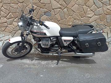 Moto Guzzi V7 - 2011