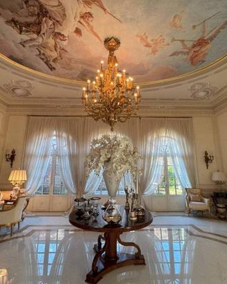 Villa di 750 m² con più di 5 locali a Ferrara