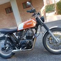 Yamaha SR 500 - 1982 targa oro