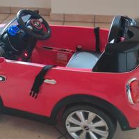 Automobile elettrica MINI COOPER