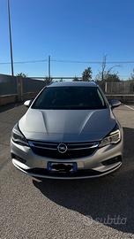 Opel Astra sports tourer + benzina/metano