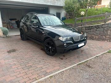 BMW X3 3.0 con gancio